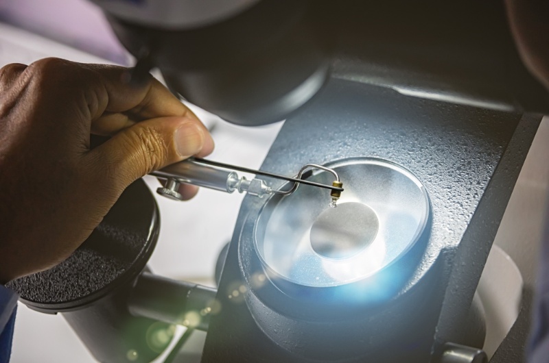 Find the Best Diamond Tester for Sale and Master Diamond Screening Techniques